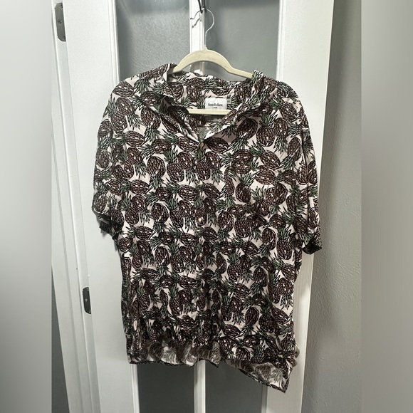 Goodfellow and Co Pineapple Hawaiian Shirt - Picture 1 of 6
